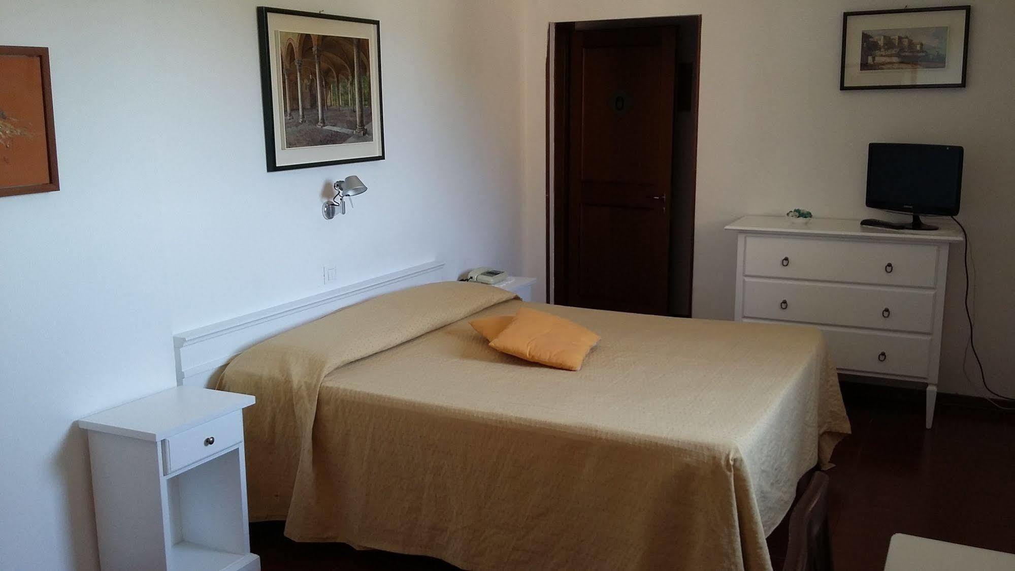 Hotel Porta Romana Di Luce Hotels سيينا المظهر الخارجي الصورة